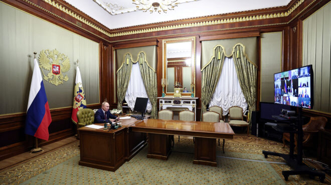 μετ-εμποδίων-η-στροφή-της-μόσχας-προ-563228455