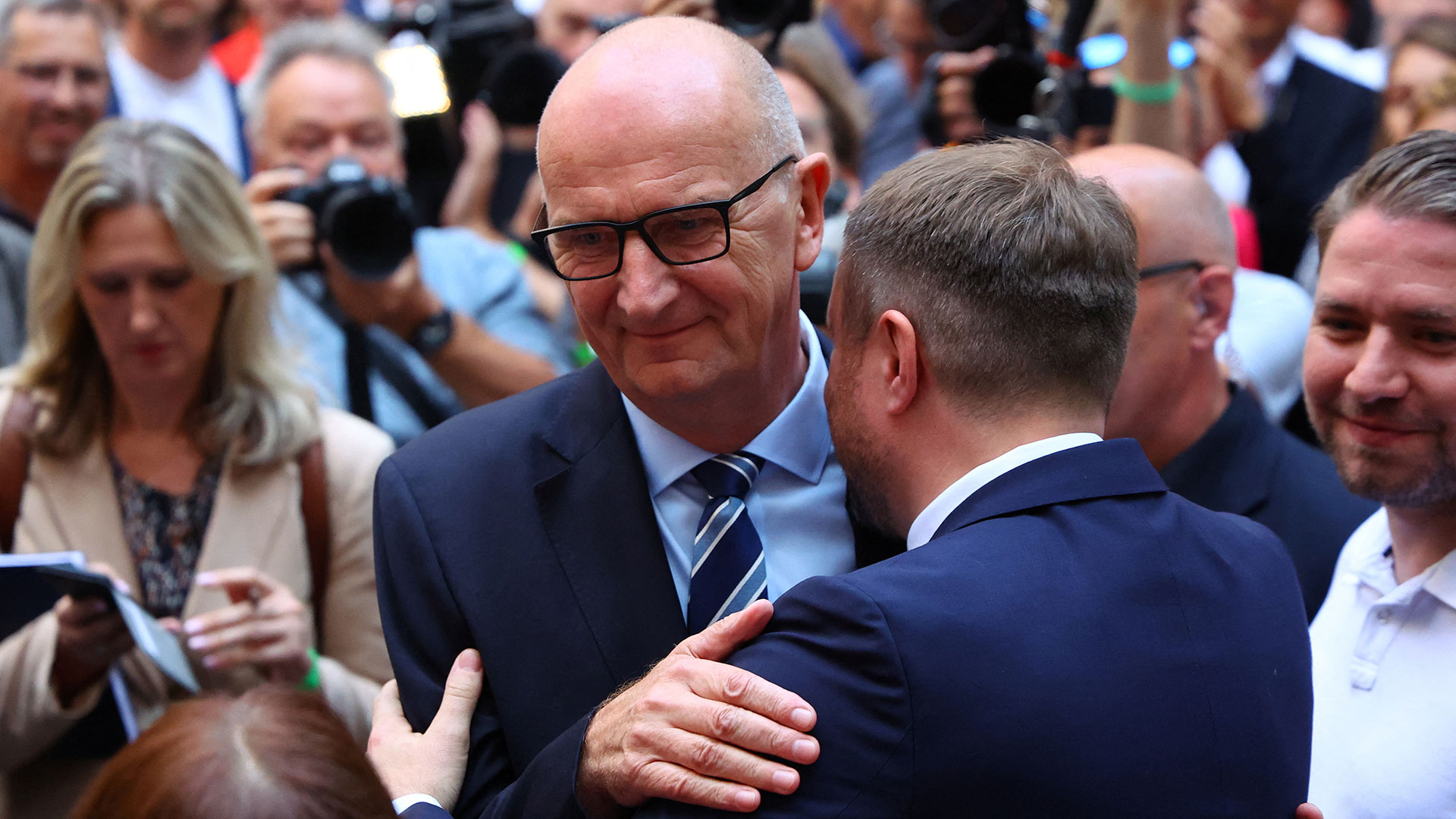 Εκλογές στη Γερμανία: Προβάδισμα του SPD δίνουν τα exit polls-2