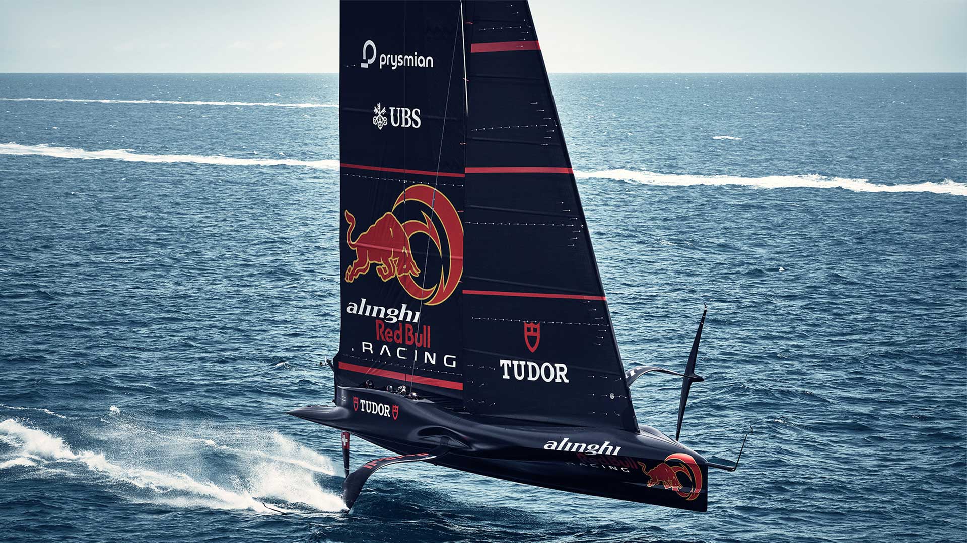 Στο 37ο America’s Cup παρέα με την Tudor και το Alinghi-1