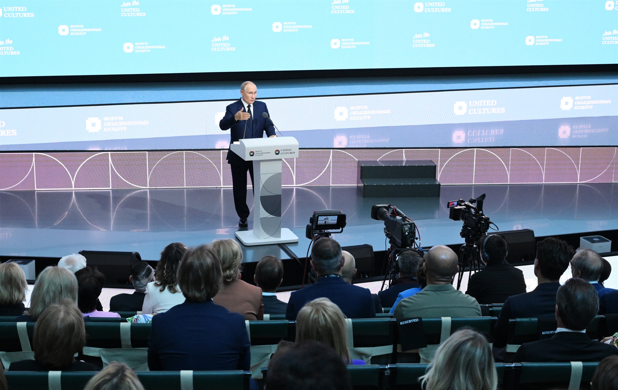 Απειλεί με πόλεμο το ΝΑΤΟ ο Πούτιν-1