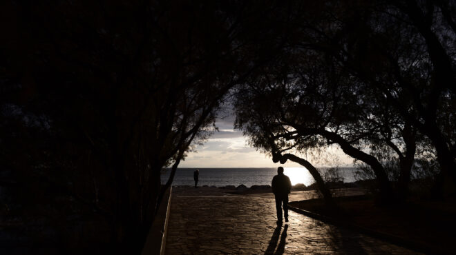 καιρός-εως-31-βαθμούς-η-θερμοκρασία-πο-563237743