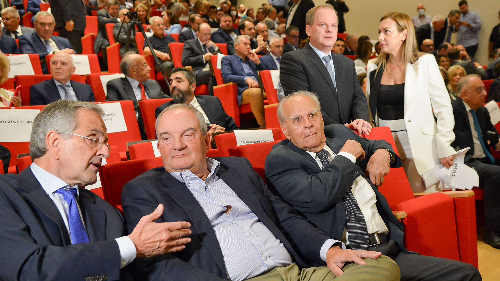 Καραμανλής: Πλήθος κόσμου στην παρουσίαση του βιβλίου για τον Εθνάρχη-1