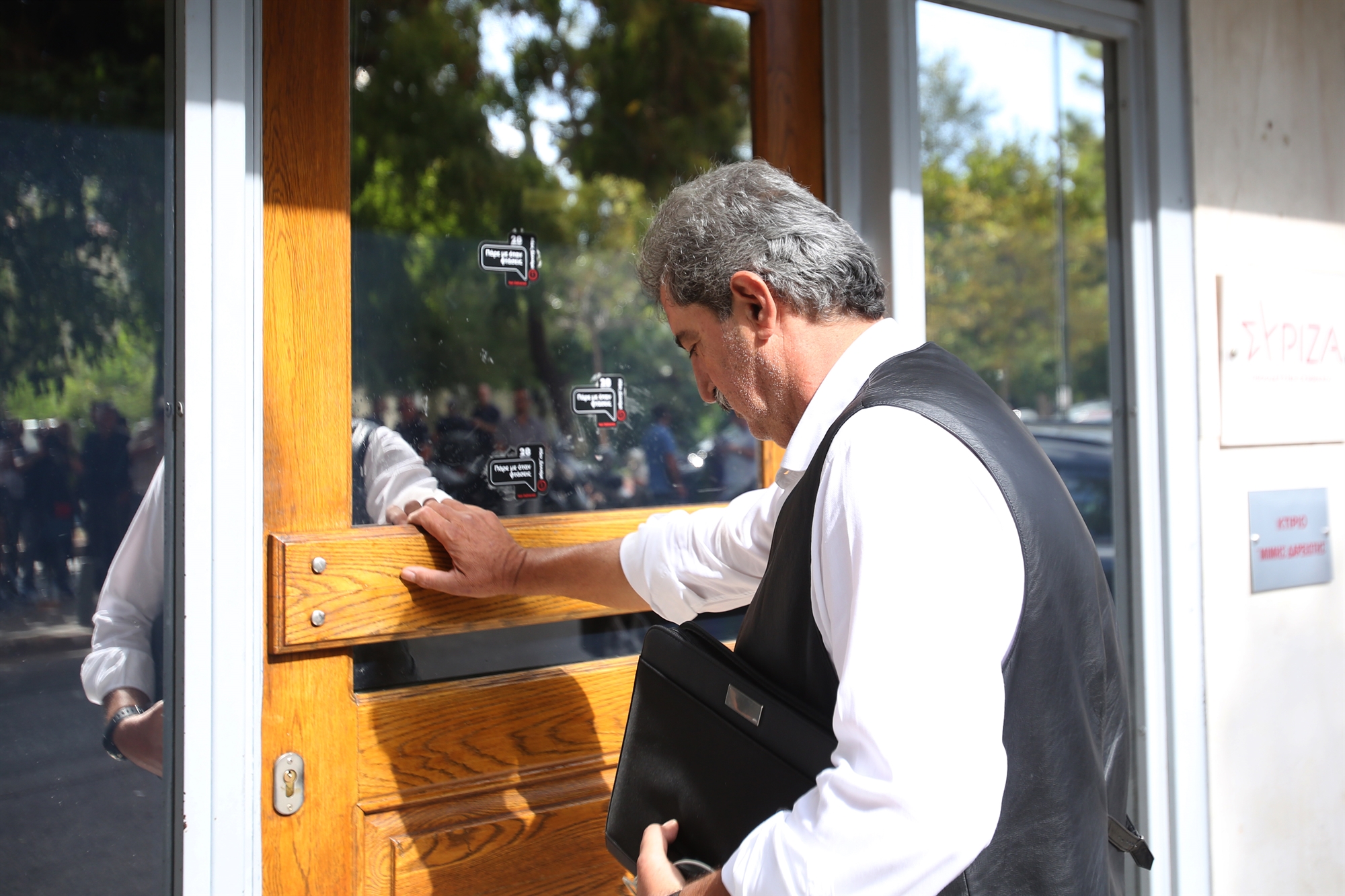 «Ο Τσίπρας θέλει χρόνο, αλλά εμείς δεν έχουμε»-1