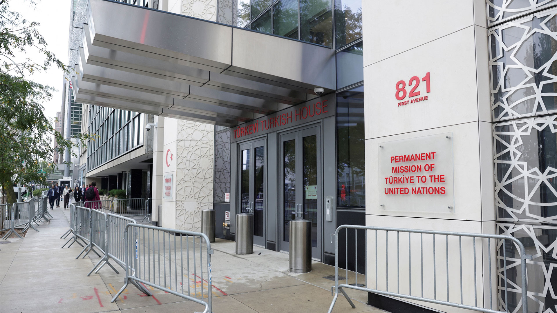 Νέα Υόρκη: Οι δέκα «πληγές» του Ερικ Ανταμς – Το κατηγορητήριο-1