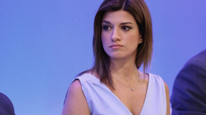 συριζα-συνεδρίαση-σε-εκρηκτικό-κλίμα-563229508