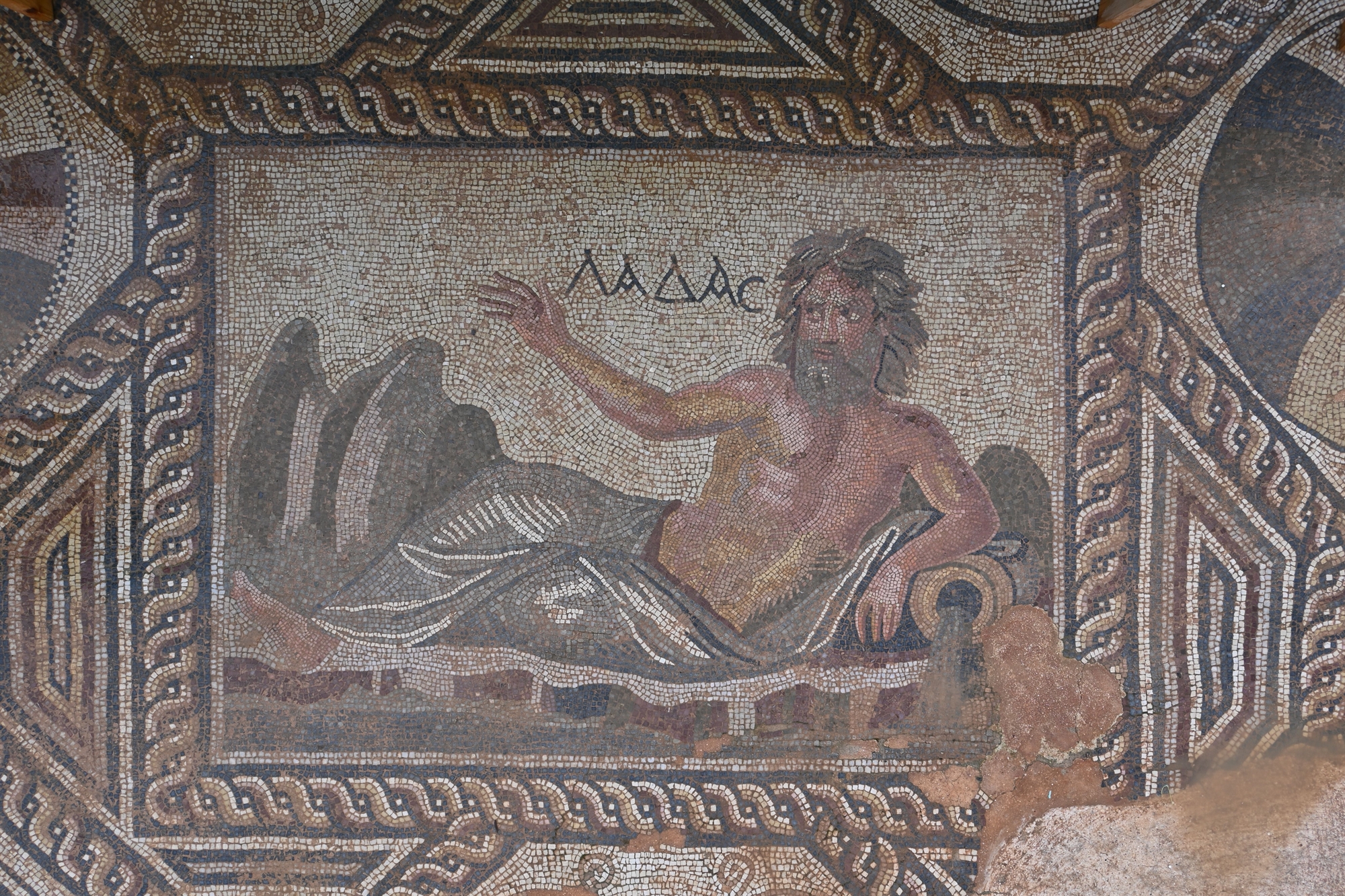 Τα ψηφιδωτά του Ηρώδου Αττικού που θάφτηκαν ξανά-1