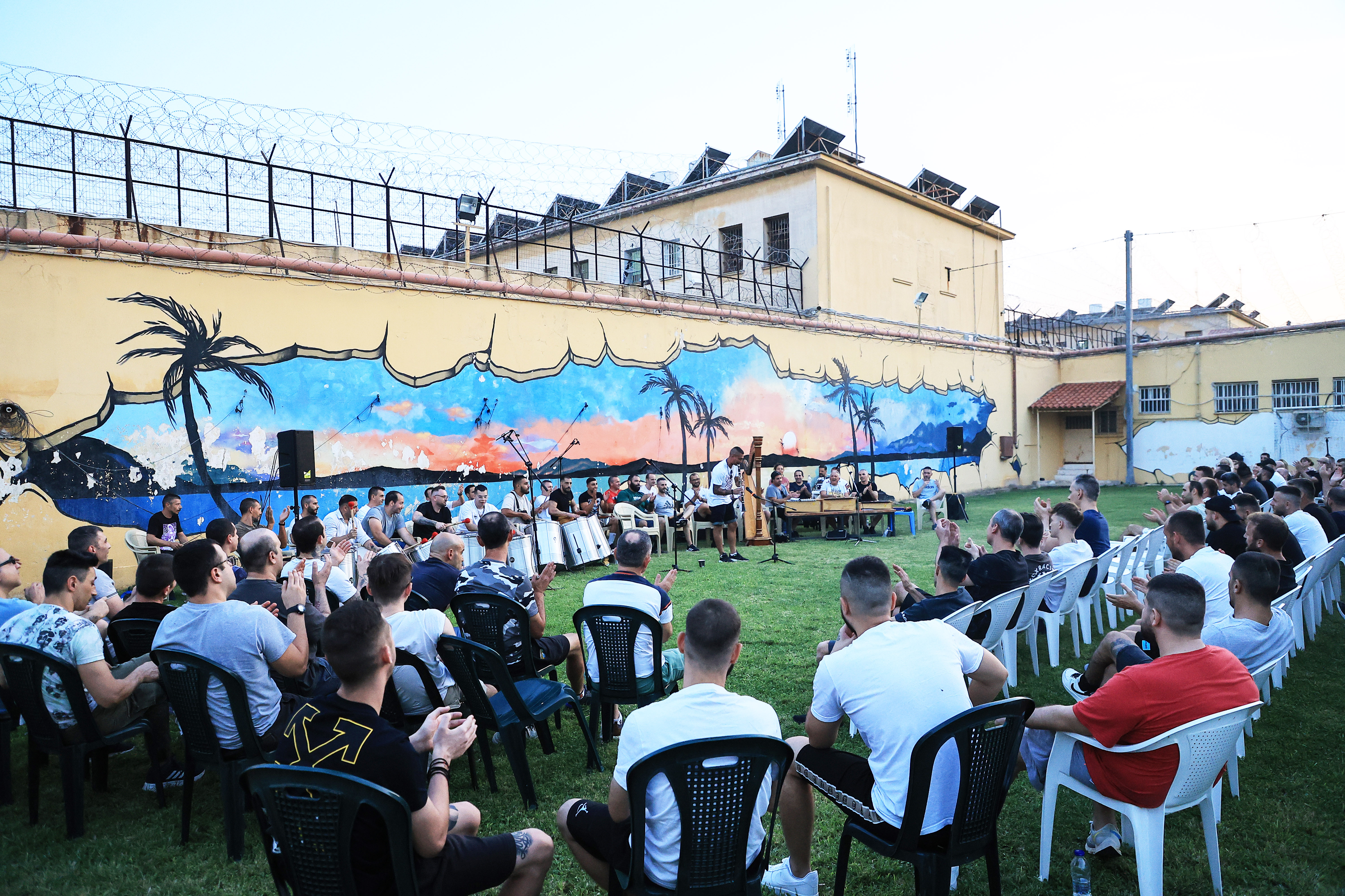 Ραπ και κλαρίνο στις φυλακές Κορυδαλλού-1