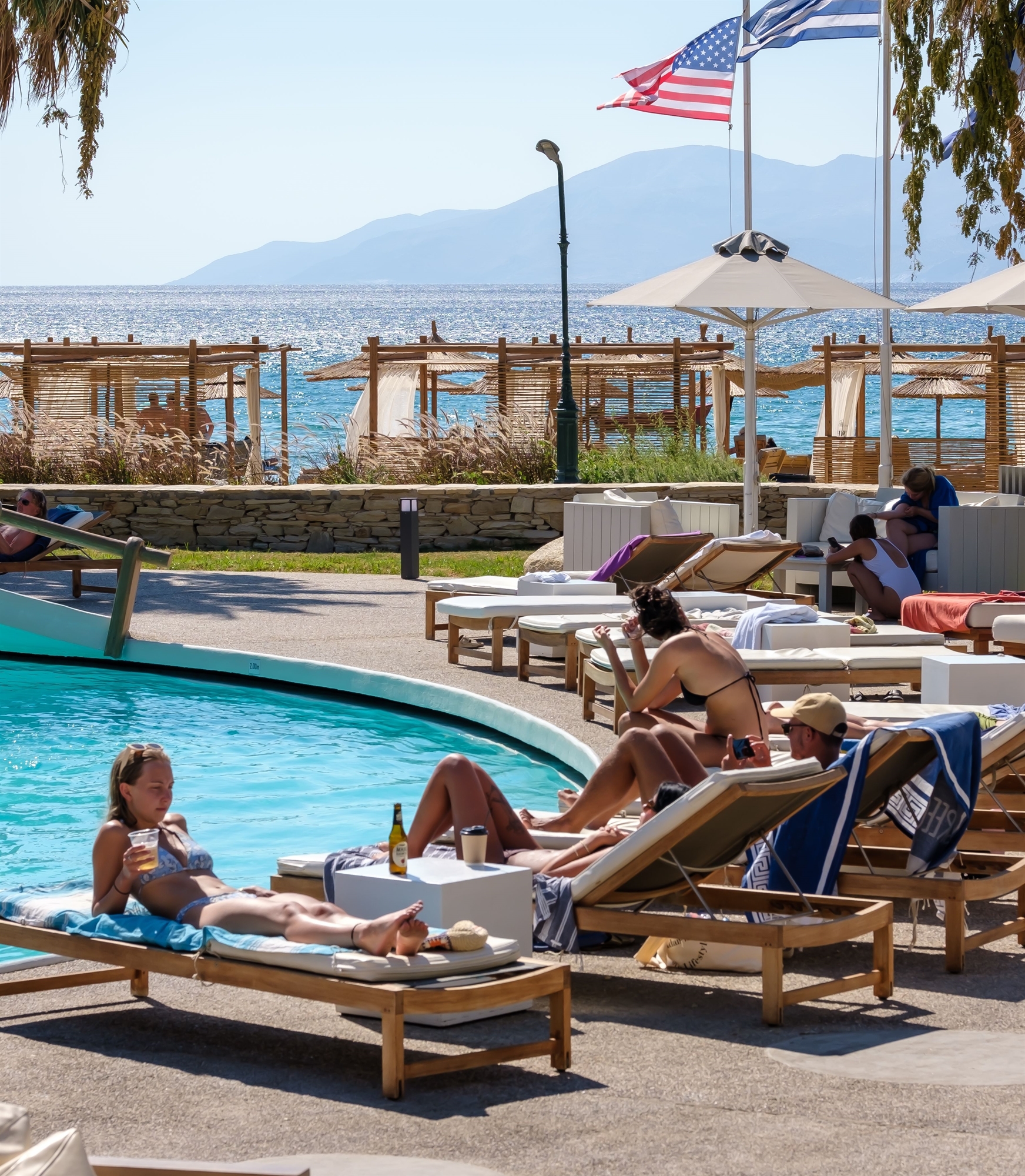 Μεγαλύτερα τα πραγματικά τουριστικά έσοδα-1