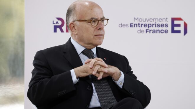 ο-μακρόν-συνεχίζει-τις-διαβουλεύσεις-563200105