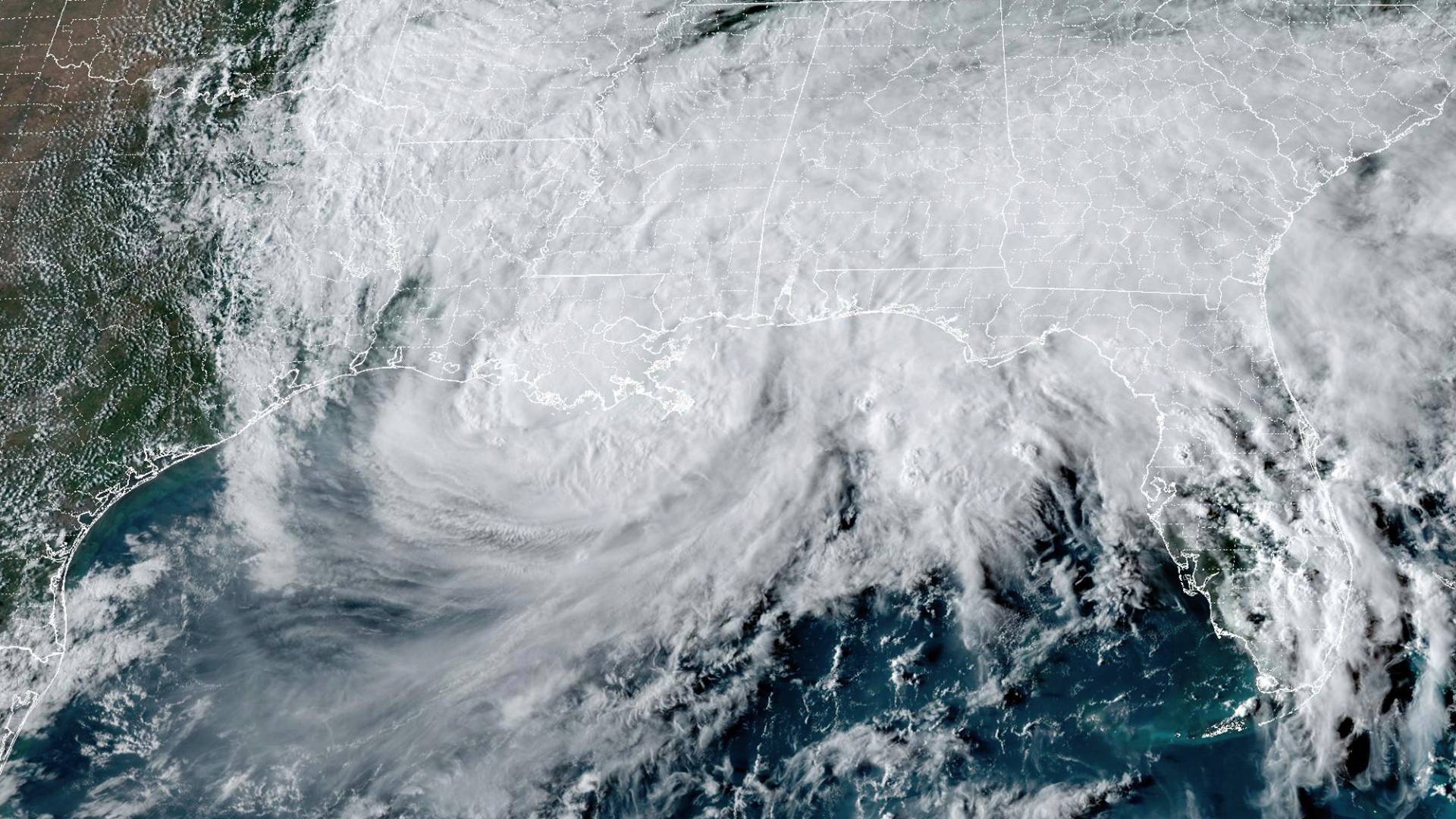 ΗΠΑ: Η τροπική καταιγίδα «Φρανσίν» σφυροκοπά Μισισίπι και Λουιζιάνα – Εικόνες-3