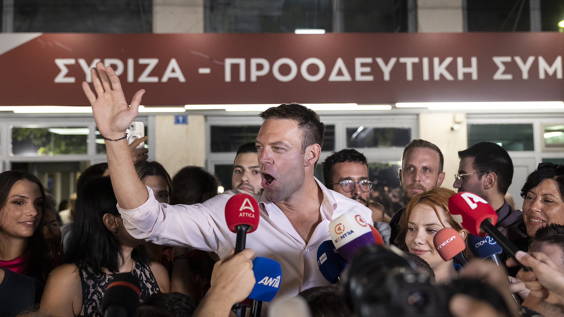 ΣΥΡΙΖΑ: Από το «Στέφανε άλλαξέ τα όλα», στην «πτώση»-1