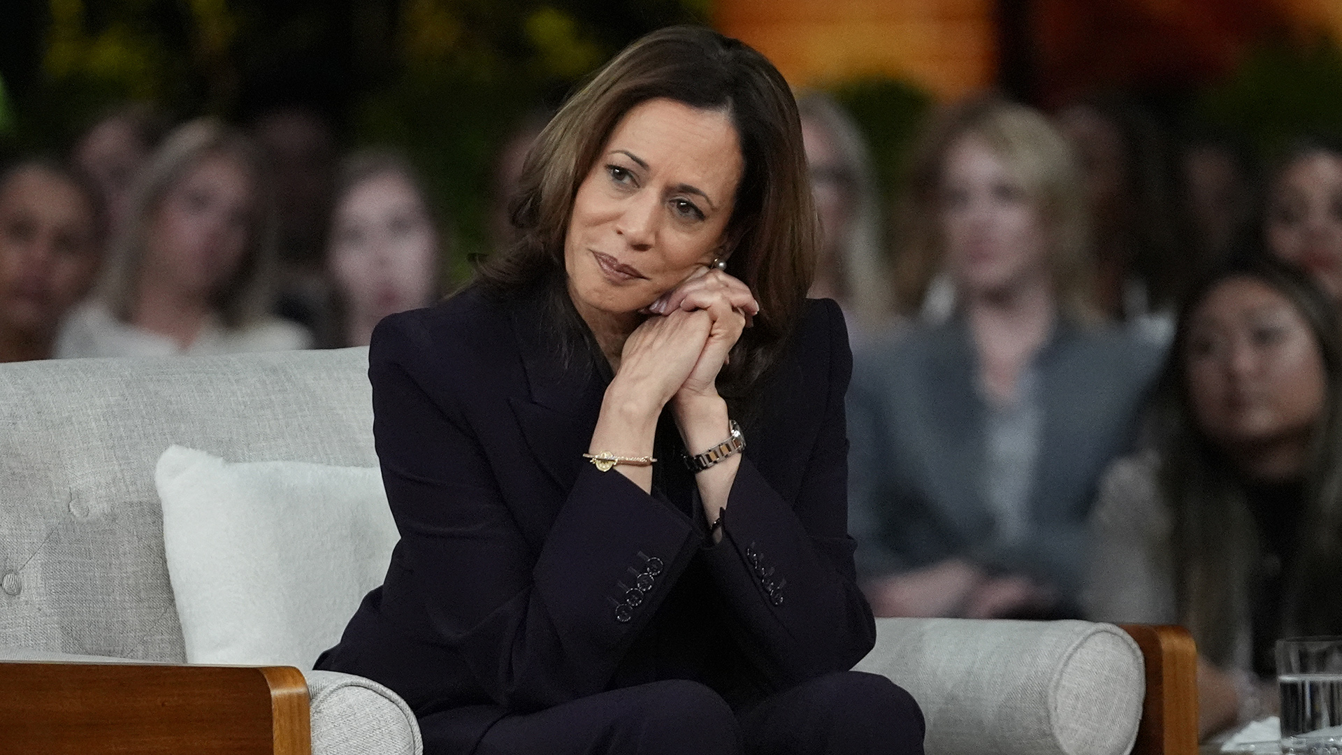 «Unite for America»: Οταν η Κάμαλα Χάρις συνάντησε την Οπρα Γουίνφρεϊ-2