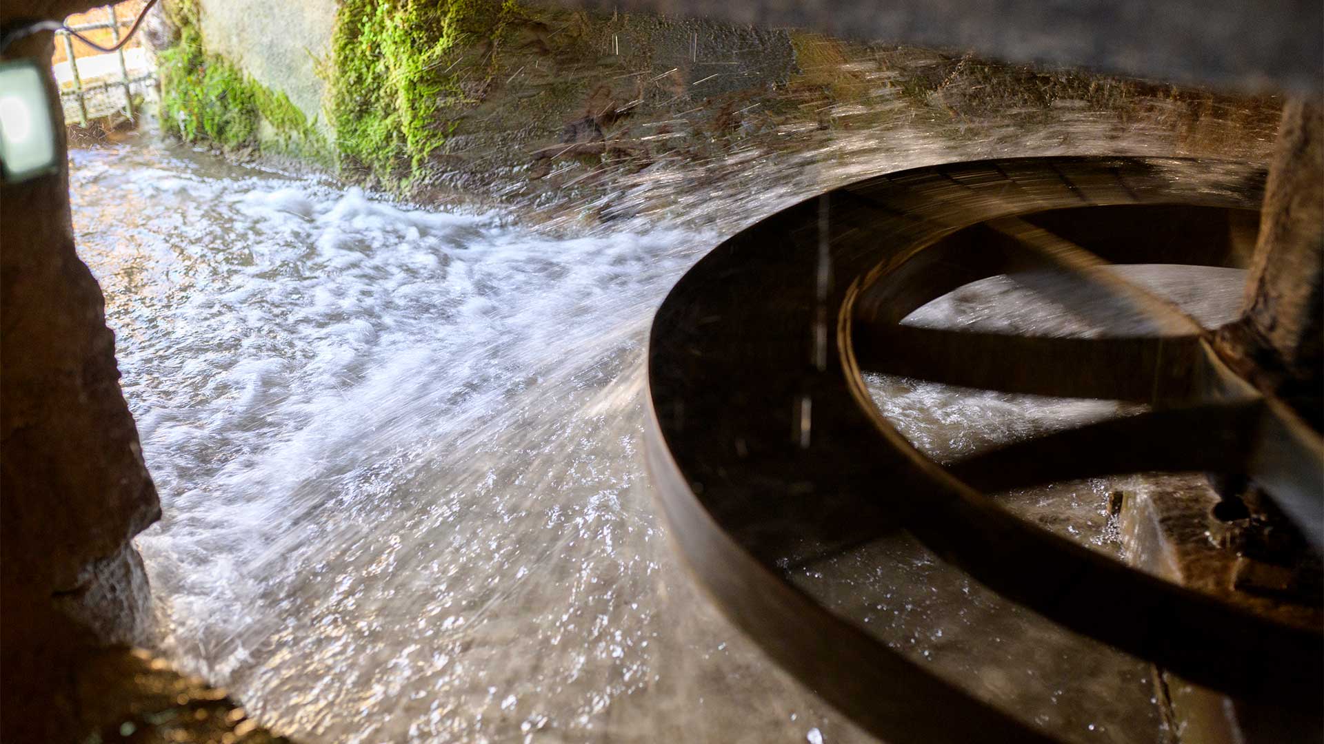 Ο παλιός νερόμυλος της Κυπαρισσίας αναστηλώθηκε και λειτουργεί ξανά-2