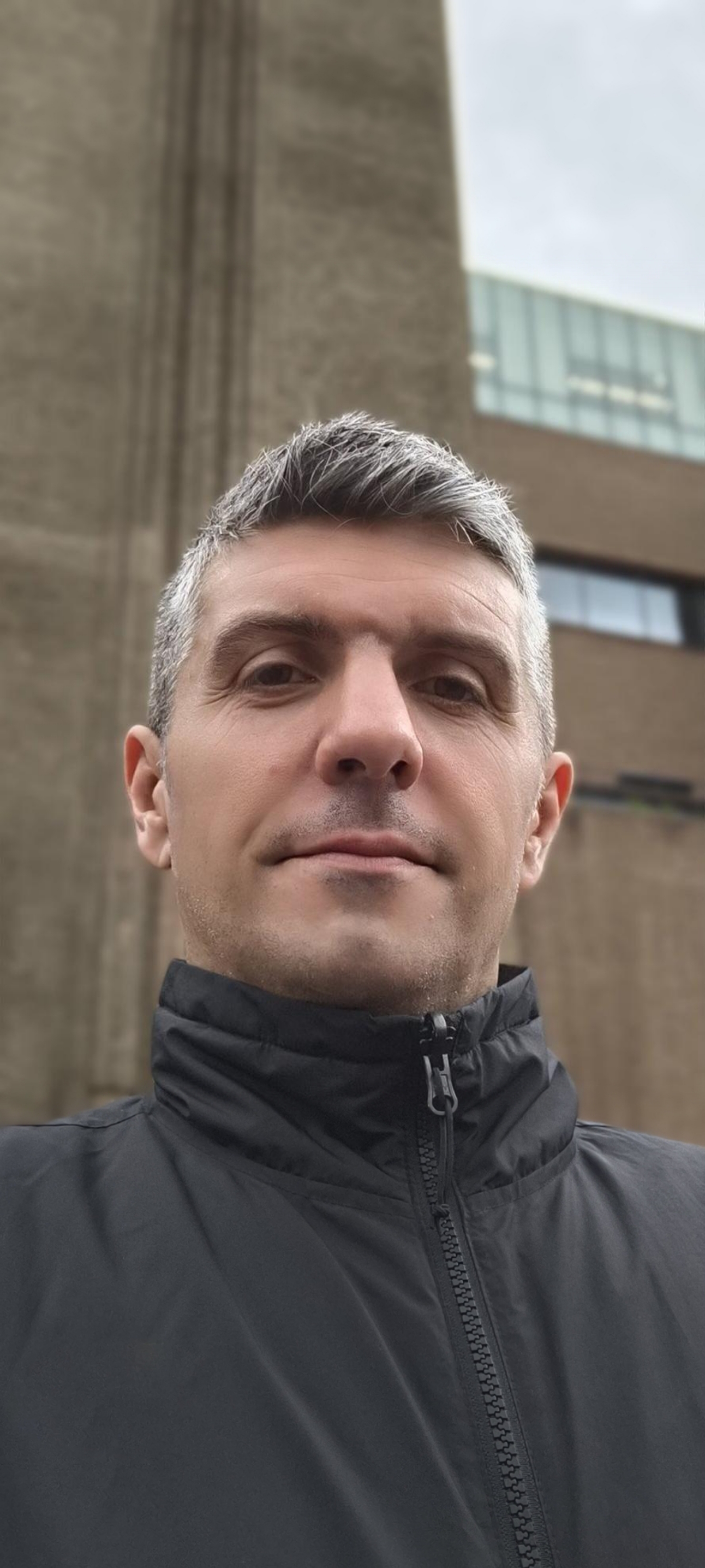 Ο Ελληνας που δημιουργεί «Kaos»-1