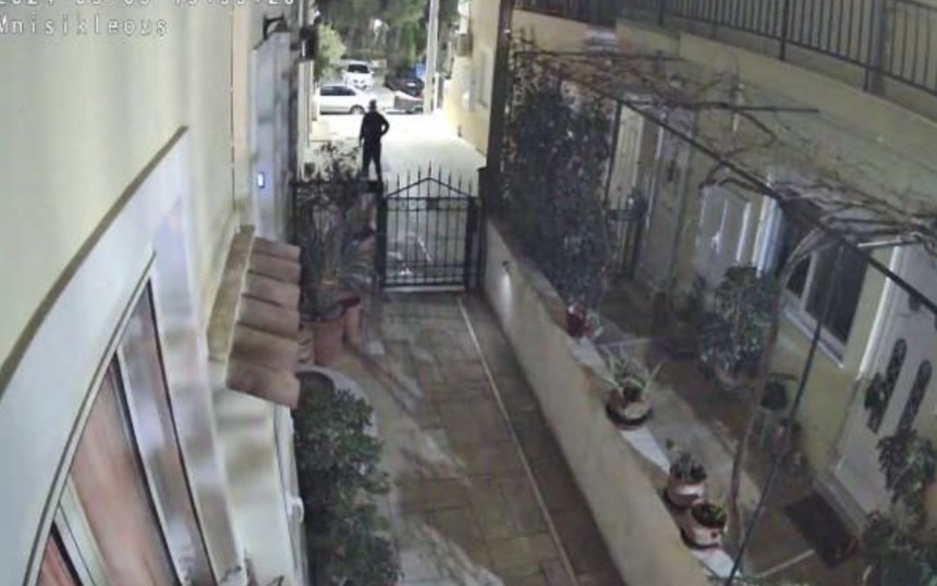 «Ανοιξαν» πάνω από 120 σπίτια στην Αττική – Βίντεο από τη δράση της σπείρας διαρρηκτών-1