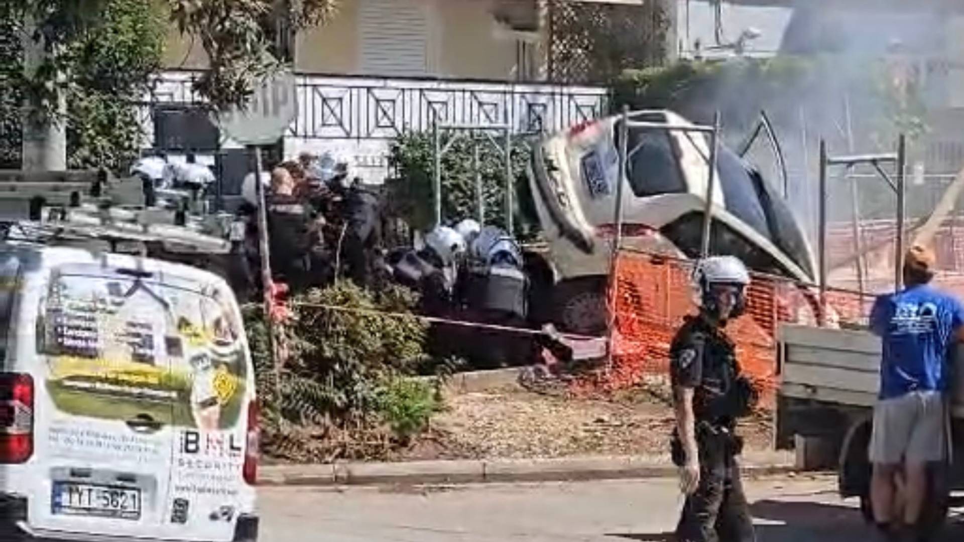 Κινηματογραφική καταδίωξη στις Αχαρνές – Δύο συλλήψεις, ένας τραυματίας (βίντεο)-1