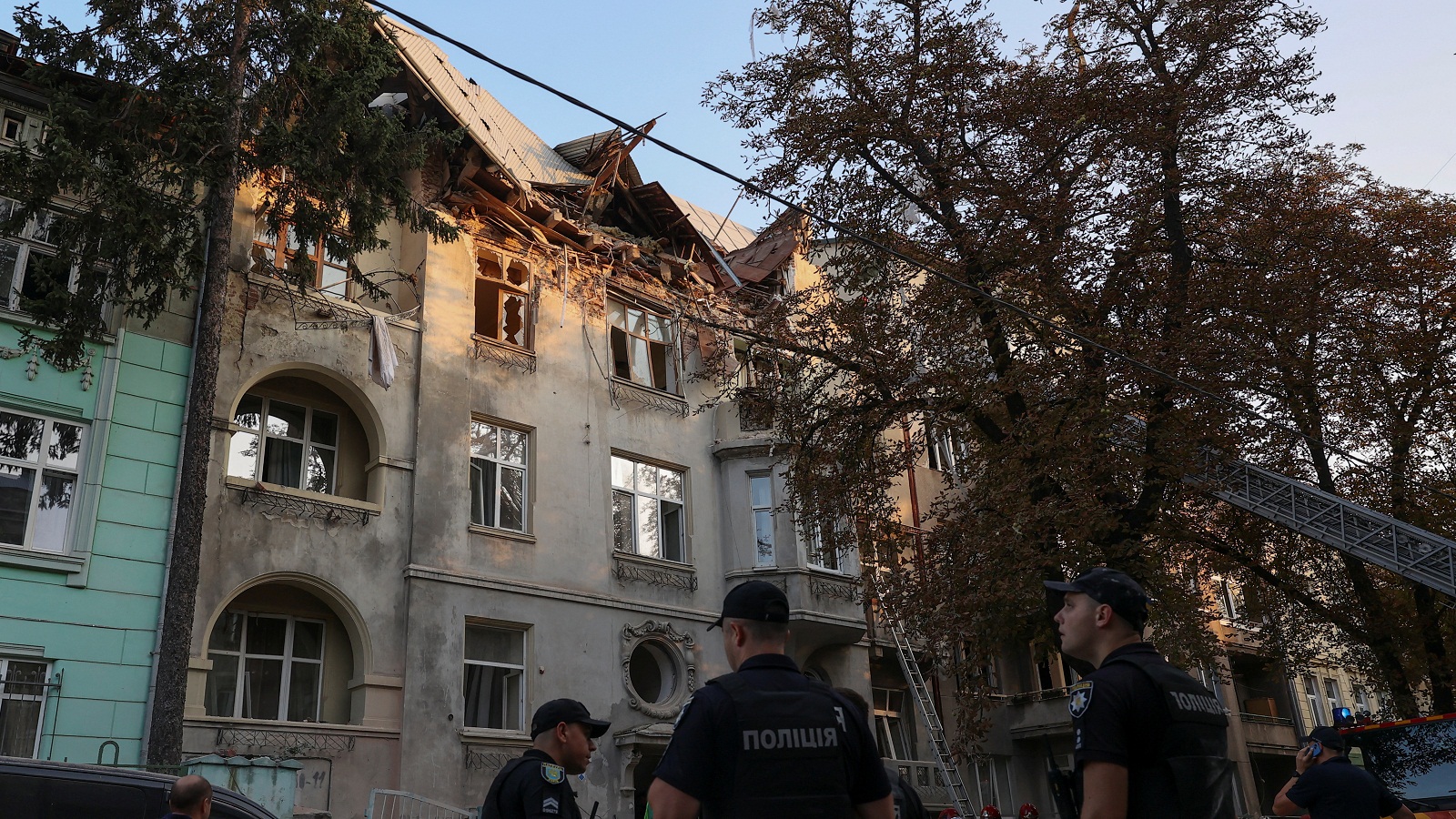 Ουκρανία: H Ρωσία σφυροκόπησε το Λβιβ και άλλες πόλεις – Τουλάχιστον οκτώ νεκροί-3