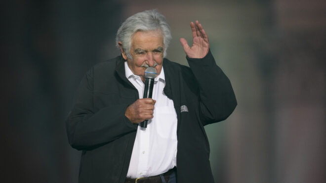 ουρουγουάη-στο-νοσοκομείο-για-4η-φορά-σ-563206333