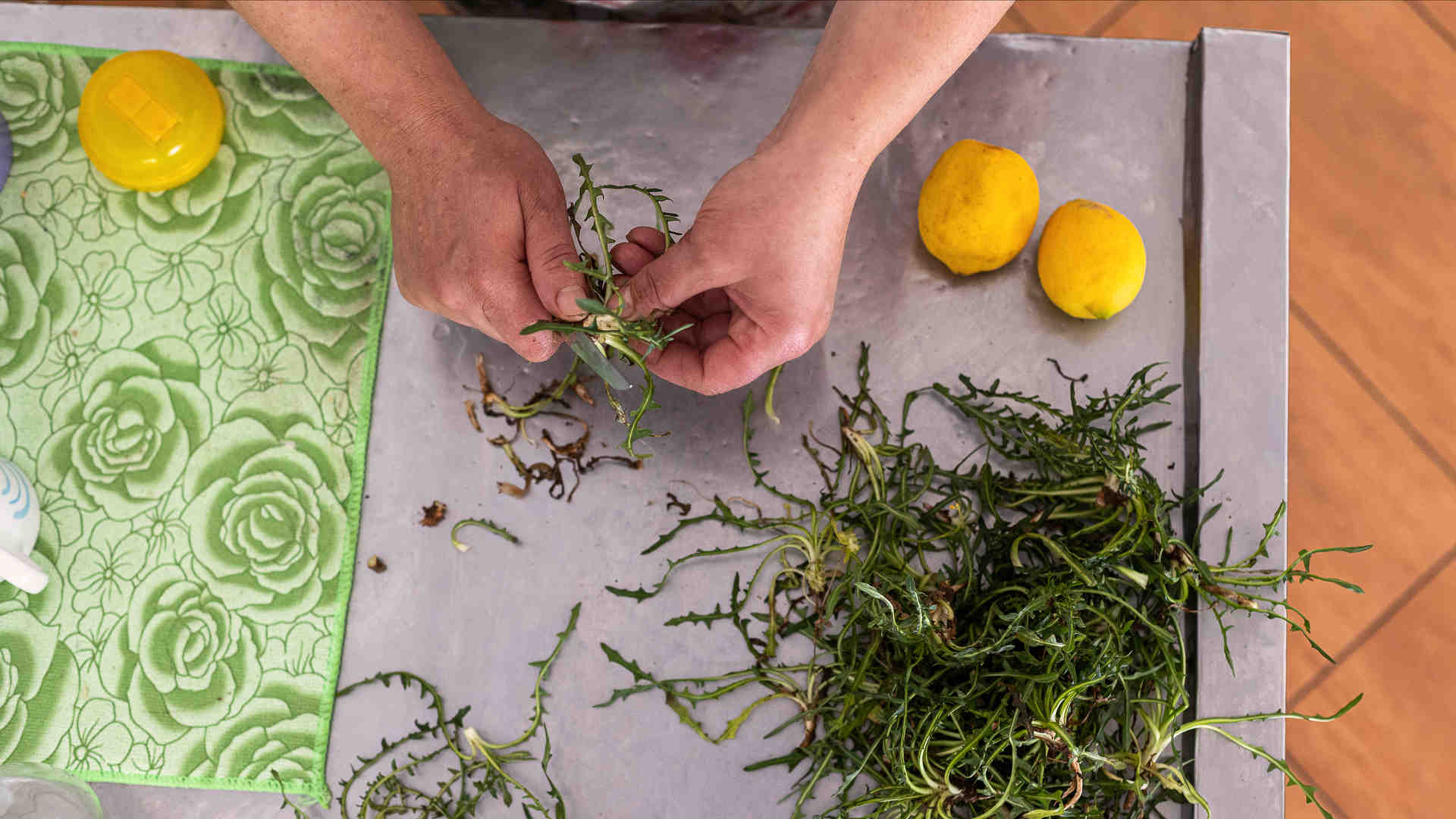 Ο κρητικός μεζές φτιάχνεται με το τίποτα: 12 αυθεντικές συνταγές του καφενέ-1