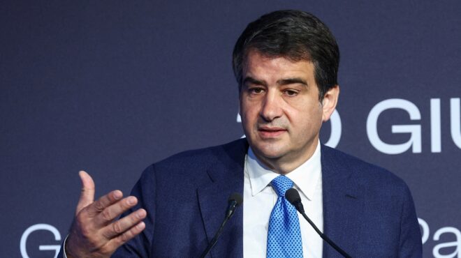 το-παζλ-της-νέας-κομισιόν-τα-φαβορ-563200645