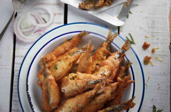 ψαράκια-στο-τηγάνι-14-συνταγές-για-γαύρ-563199880