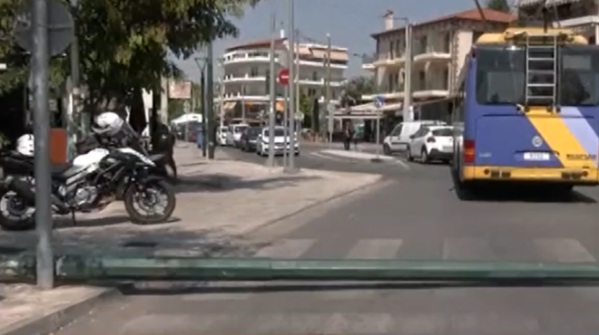 νέα-φιλαδέλφεια-πτώση-κολόνας-μετά-απ-563202928