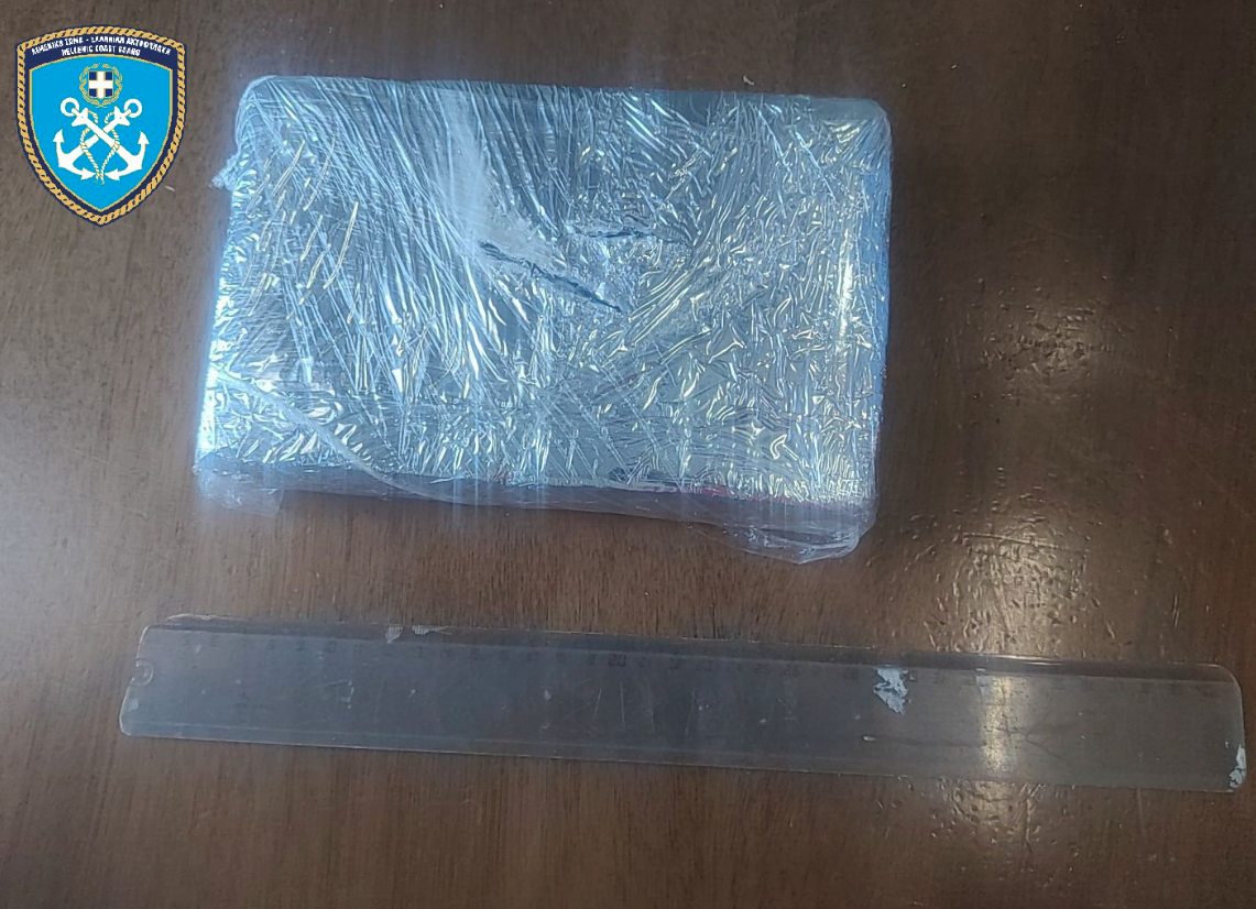 Ραφήνα: Συνελήφθησαν δύο άτομα για ναρκωτικά – Παρέλαβαν δέμα με κοκαΐνη από Κολομβία-1