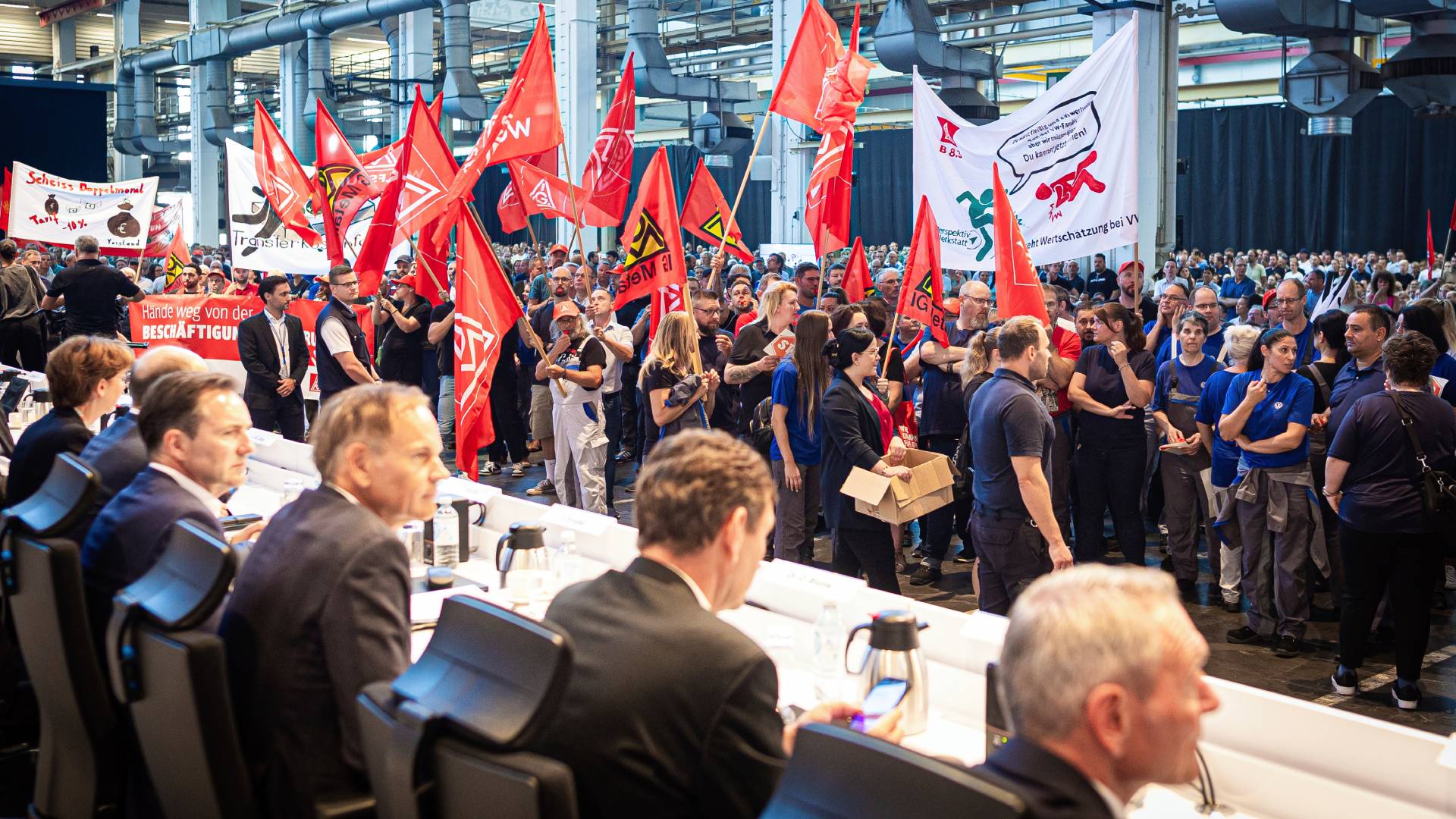 Volkswagen: «Μας λείπουν οι πωλήσεις δύο εργοστασίων» – Η ενημέρωση των εργαζομένων-2