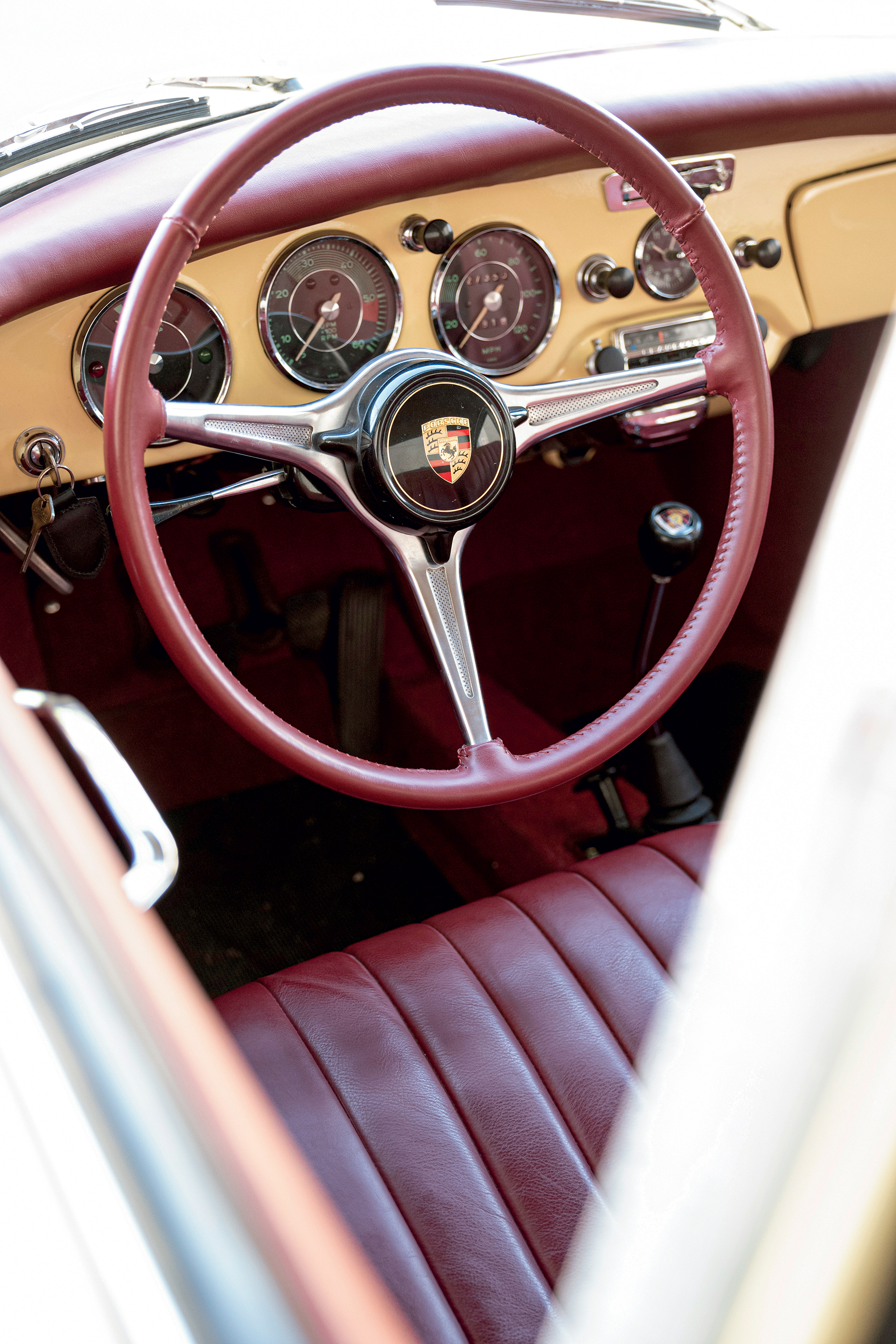 Στο γκαράζ του πιο επίμονου συλλέκτη κλασικών αυτοκινήτων-1