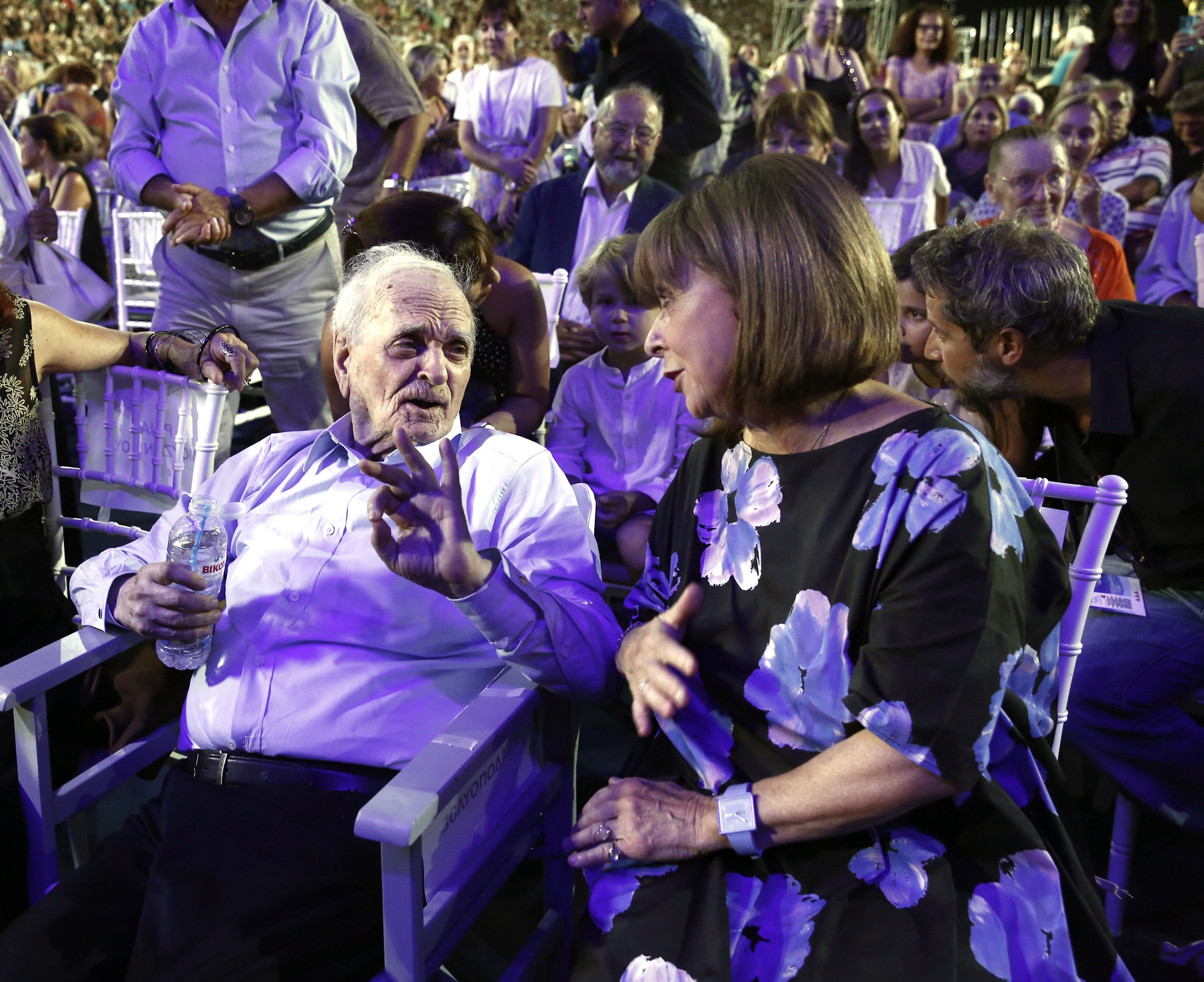 Λευτέρης Παπαδόπουλος: Βαθιά υπόκλιση στον αρχηγό-4