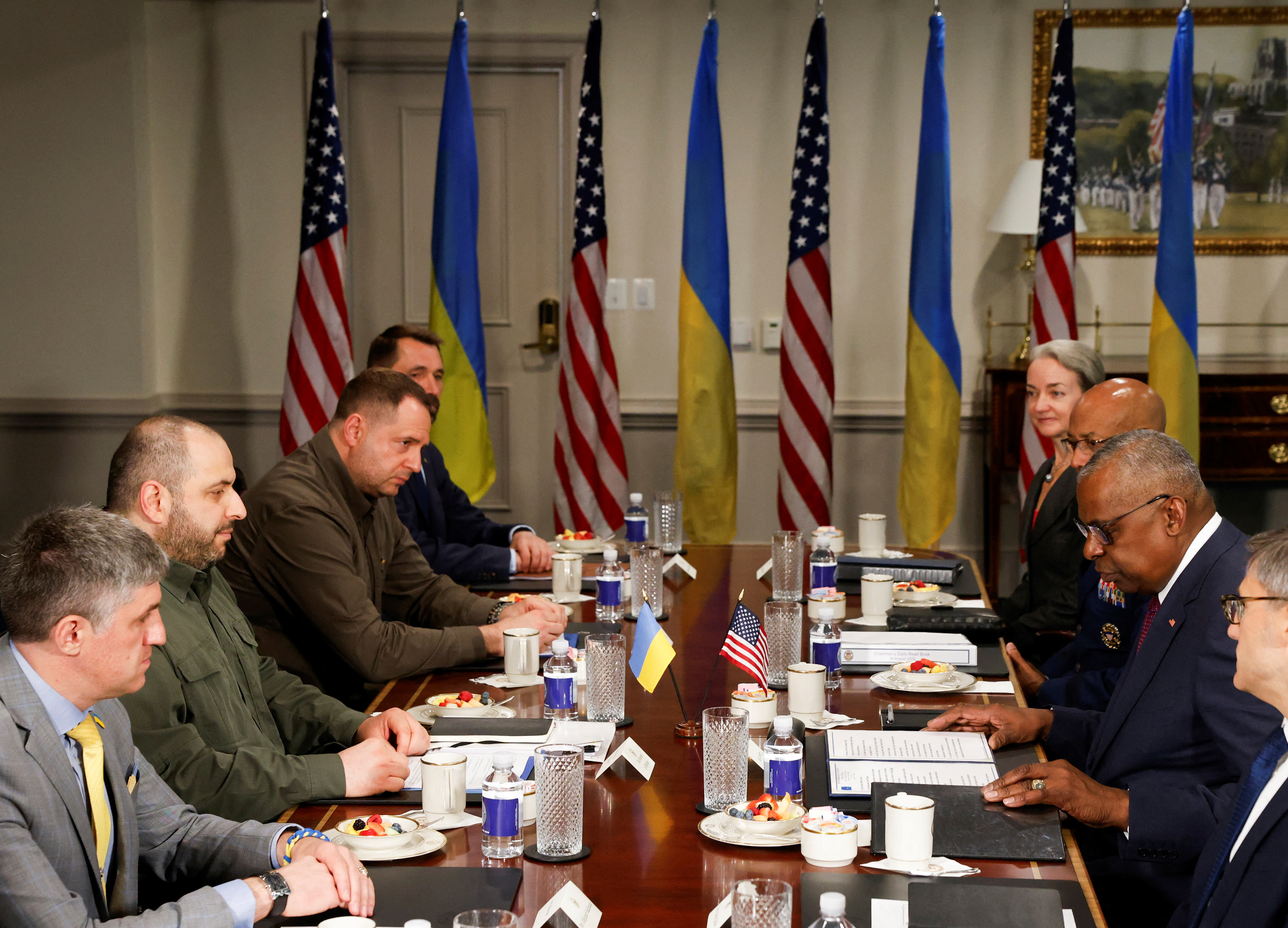 ΝΥΤ: Ο Μπάιντεν ετοιμάζει «πράσινο φως» για χρήση όπλων μεγάλου βεληνεκούς από την Ουκρανία-3