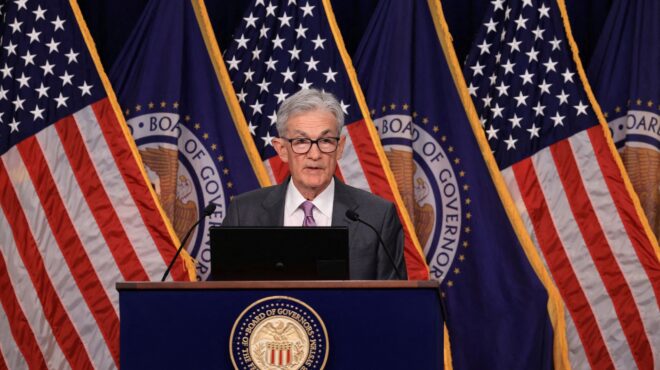 αναμονή-για-τη-μείωση-των-επιτοκίων-απ-563208019