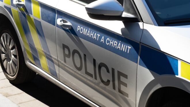 τσεχία-επίθεση-μαθήτριας-με-μαχαίρι-563200783