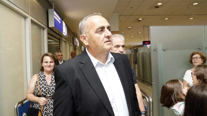 φρέντης-μπελέρης-στις-βρυξέλλες-θα-θέ-563200060