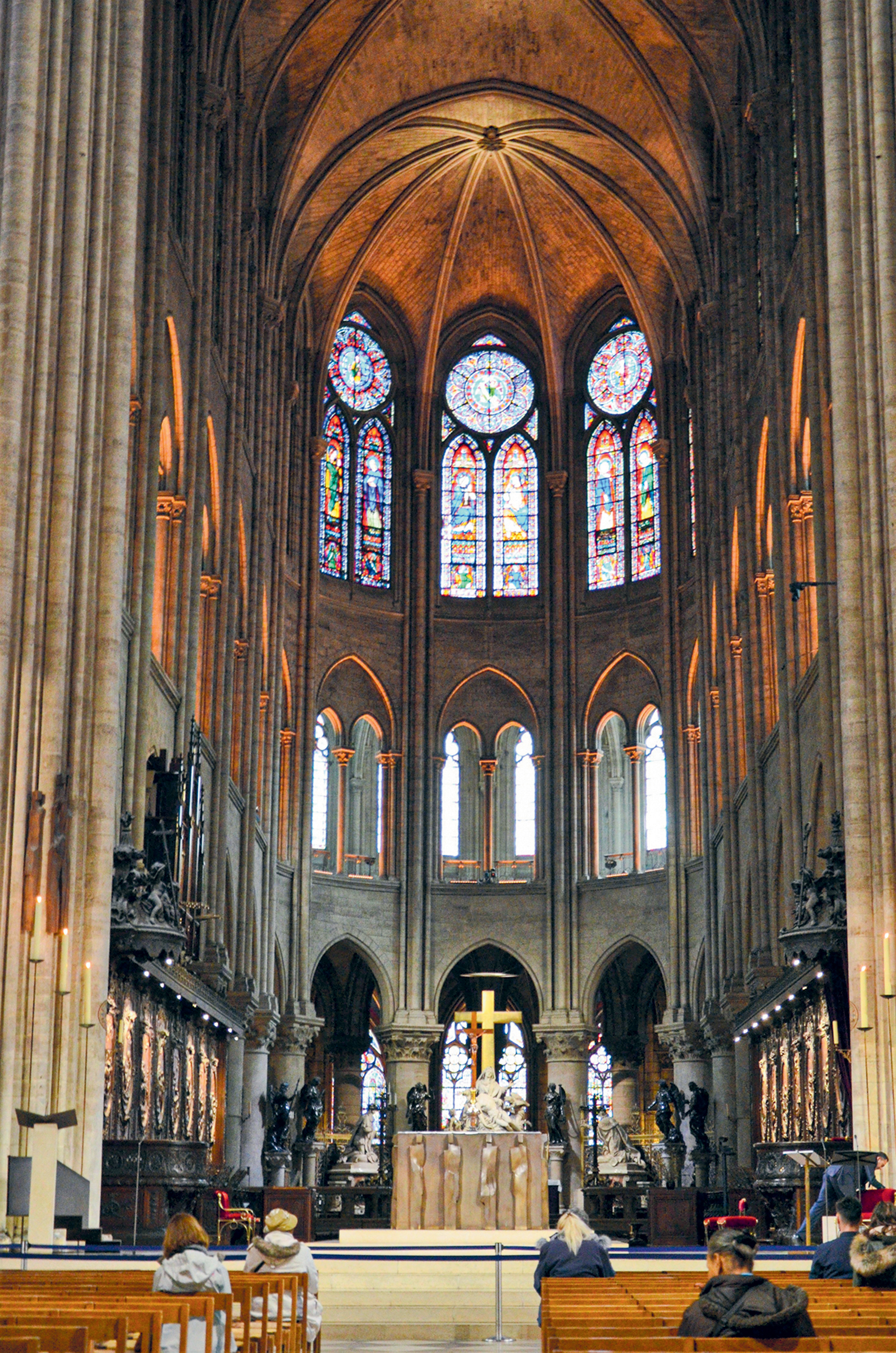 Δεύτερη «φωτιά» στη Νοτρ Νταμ-1