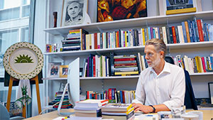 Ολα σπάσ’ τα-1