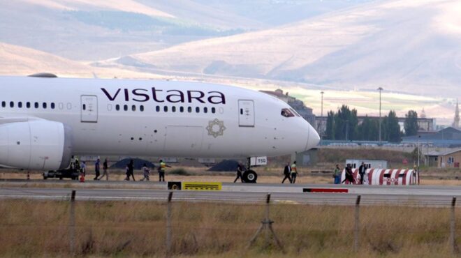 απειλή-για-βόμβα-σε-αεροπλάνο-αναγκ-563207056