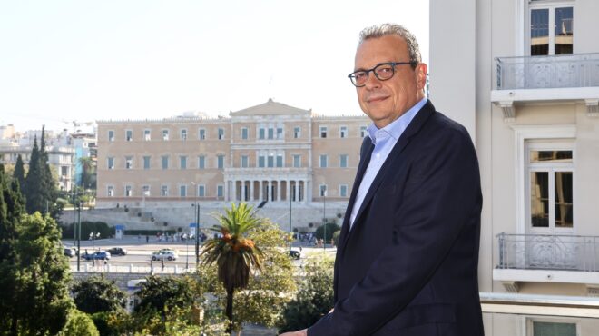 σωκράτης-φάμελλος-στην-κ-να-σταματή-563244097