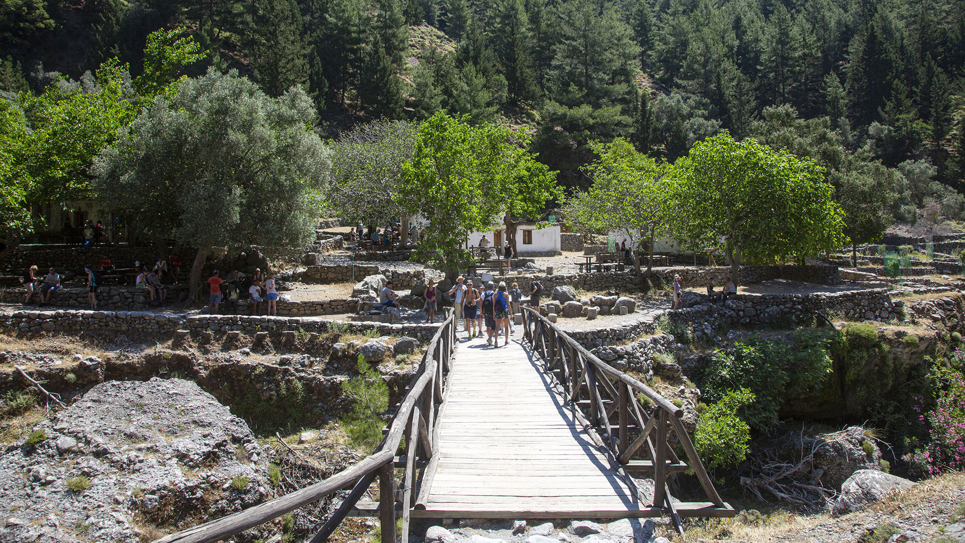 Το φαράγγι της Σαμαριάς σε συμπληγάδες-2