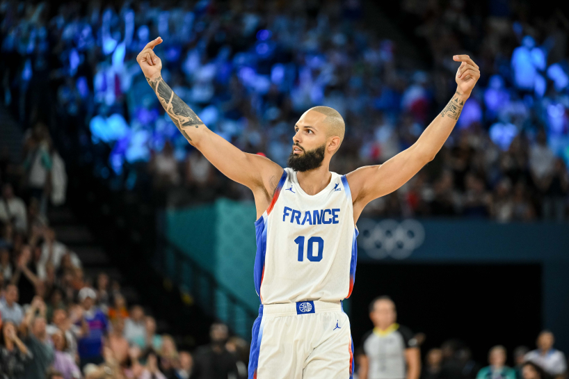 Ολυμπιακός: Εκλεισε στους ερυθρόλευκους ο Εβάν Φουρνιέ-1