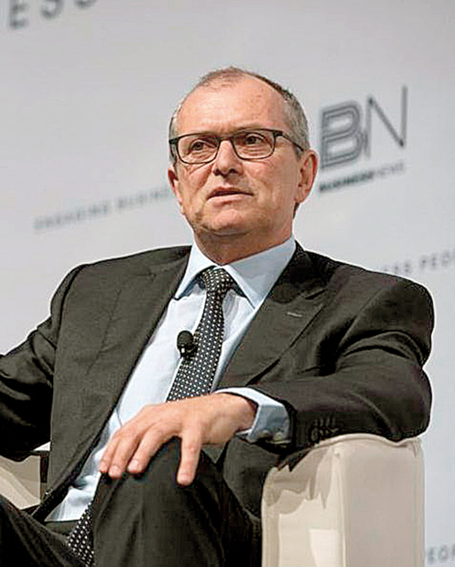 Το μπρα ντε φερ για τις σπάνιες γαίες-2