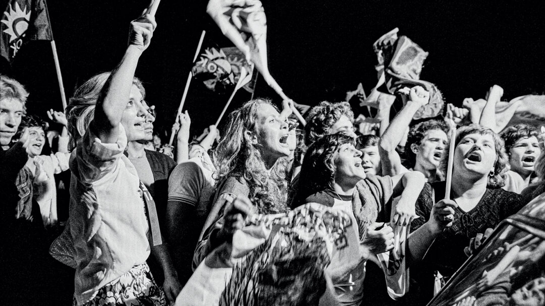 πότε-αρχίσαμε-να-λέμε-το-πασοκ-λαϊκισ-563199112