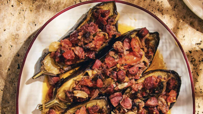 μελιτζάνες-στον-φούρνο-20-τοπικές-συντα-563226490