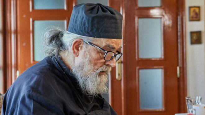 η-μουσταλευριά-του-μοναχού-επιφάνιου-563212531