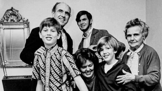 καστρί-1974-λίγο-πριν-από-την-3η-του-σεπτέμβ-563199085