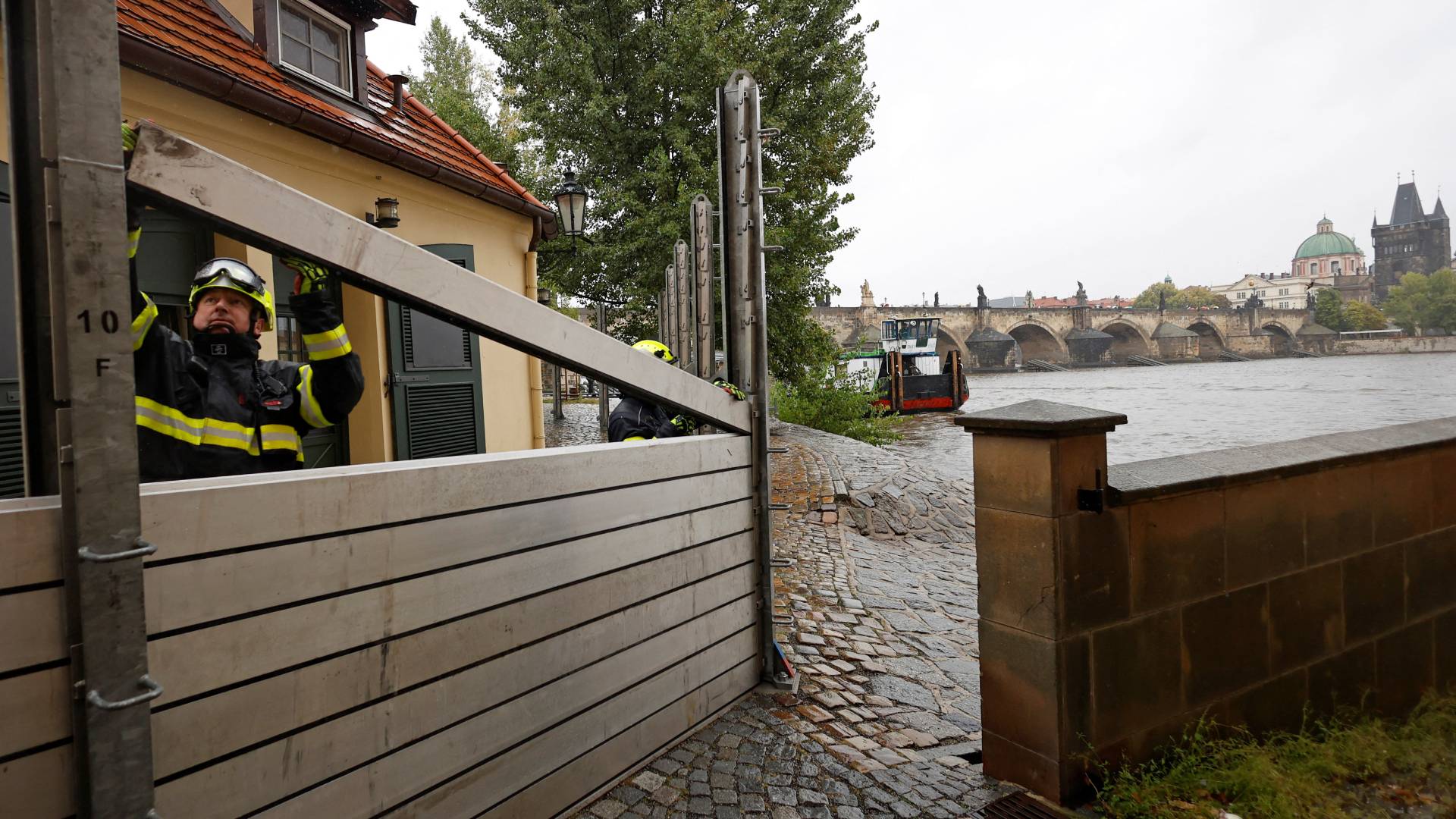 Τσεχία: Σε υψηλό συναγερμό η Πράγα για πλημμύρες – Σφοδρές βροχοπτώσεις στην κεντρική Ευρώπη-1