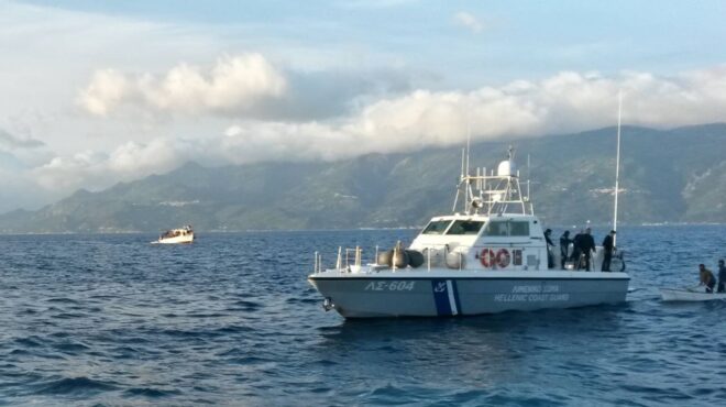 ναυάγιο-στη-σάμο-βίντεο-από-την-επιχεί-563236519