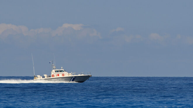 σκάφος-με-22-μετανάστες-εντοπίστηκε-νότ-563228386
