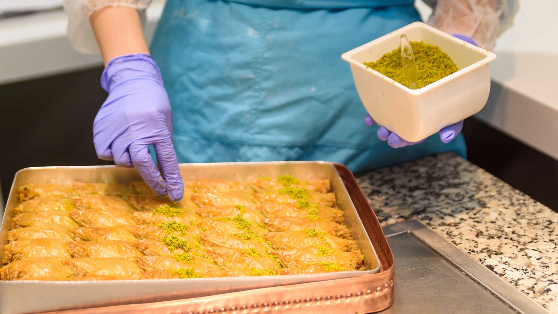 Τα πιο λαχταριστά σιροπιαστά της Κωνσταντινούπολης-1