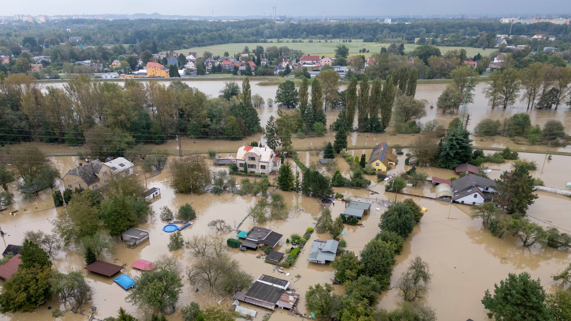 Κακοκαιρία στην Κεντρική Ευρώπη: Στους 16 οι νεκροί, τα χειρότερα είναι μπροστά-1
